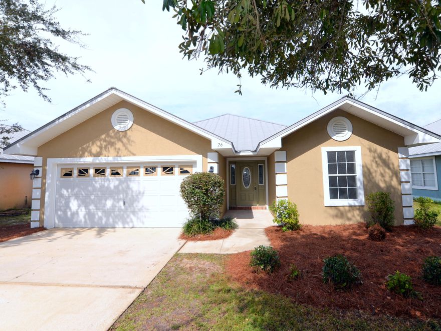 FRESH, COZY, COMFORTABLE, & AFFORDABLE! This three bedroom, two bath home has fresh paint inside & out. The exterior was just painted with elastomeric paint for extra endurance. This neat home is located on a quiet dead-end street with no through traffic. It is move in ready. The pleasing fresh neutral dcor coupled with the flexible open, split bedroom floor plan welcomes its new owners to come in to stay. Additional amenities include a vaulted ceiling, partially fenced back yard, walk-in closet, separate laundry room, & kitchen pantry. The large neighborhood park with shaded play area, jogging track, basketball court, & soccer goals is just a quick walk down the street. Driftwood Estates amenities also include a community pool & clubhouse, security patrol, & underground utilities.