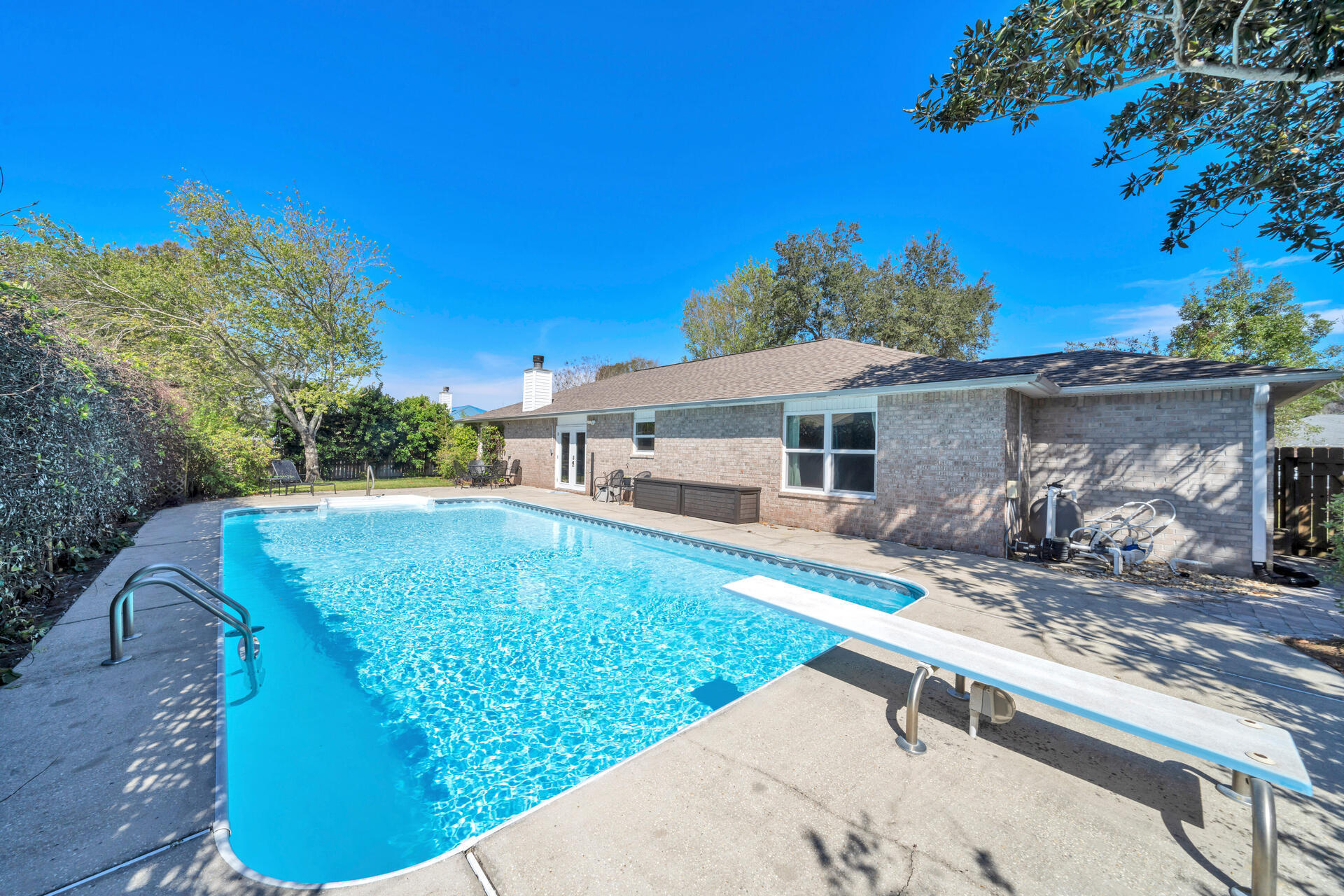 SAILBOAT COVE S/D - Residential
