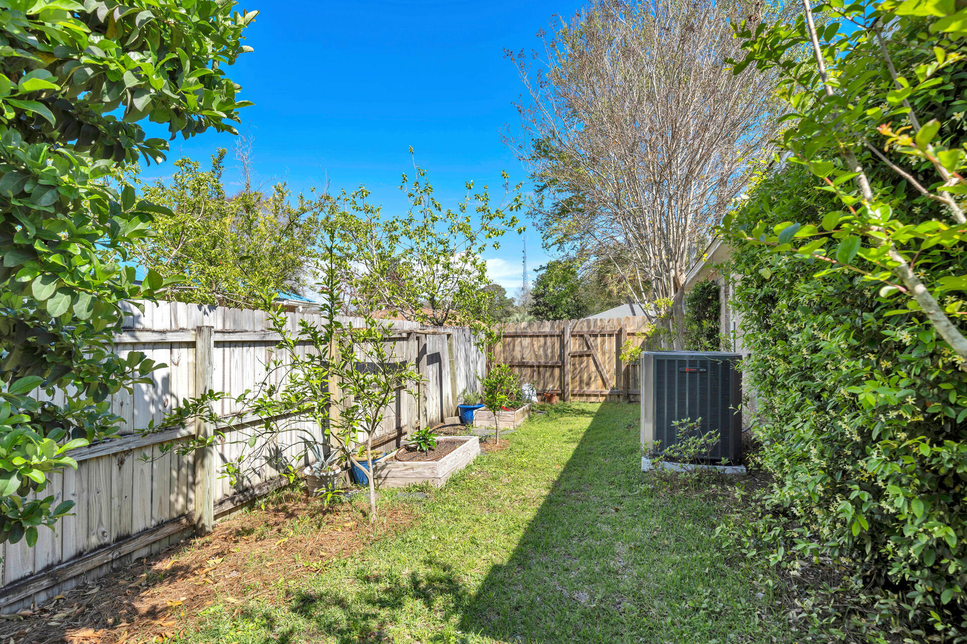 SAILBOAT COVE S/D - Residential