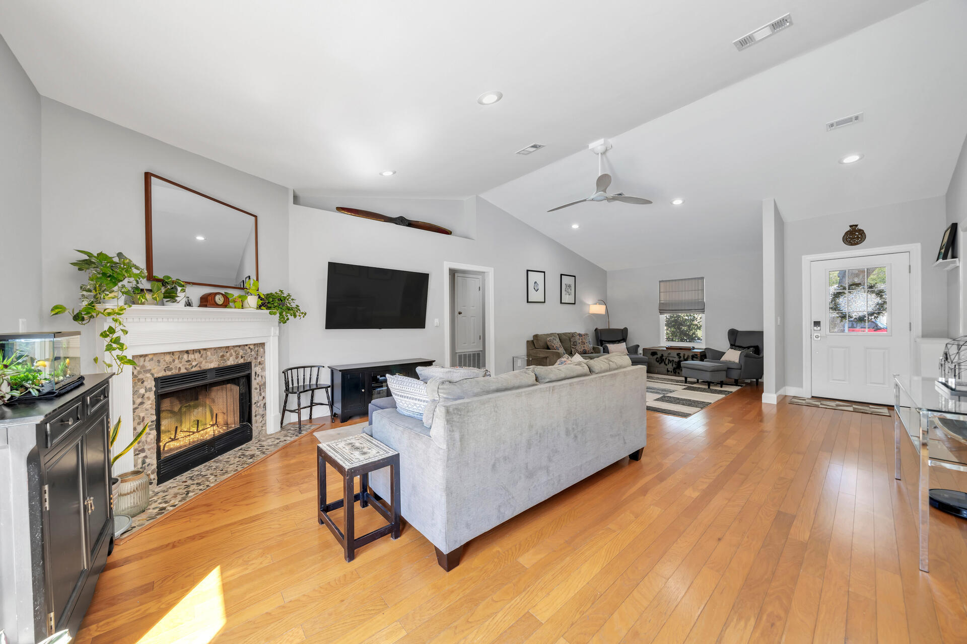 SAILBOAT COVE S/D - Residential