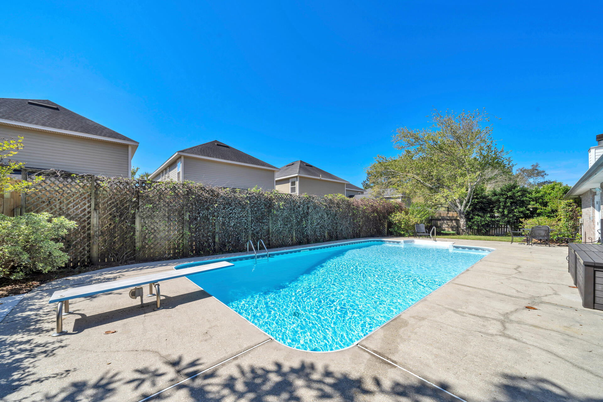 SAILBOAT COVE S/D - Residential