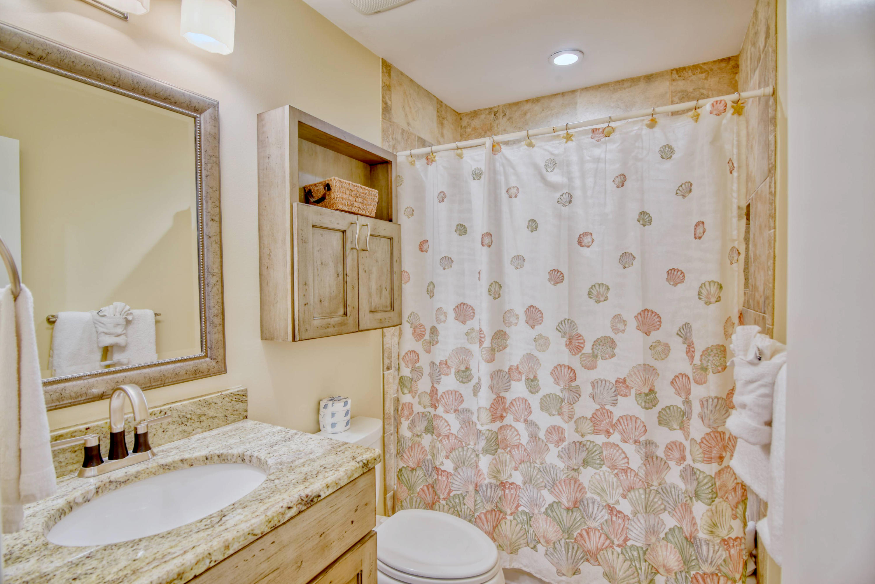 SAND PEBBLES T/H - Residential