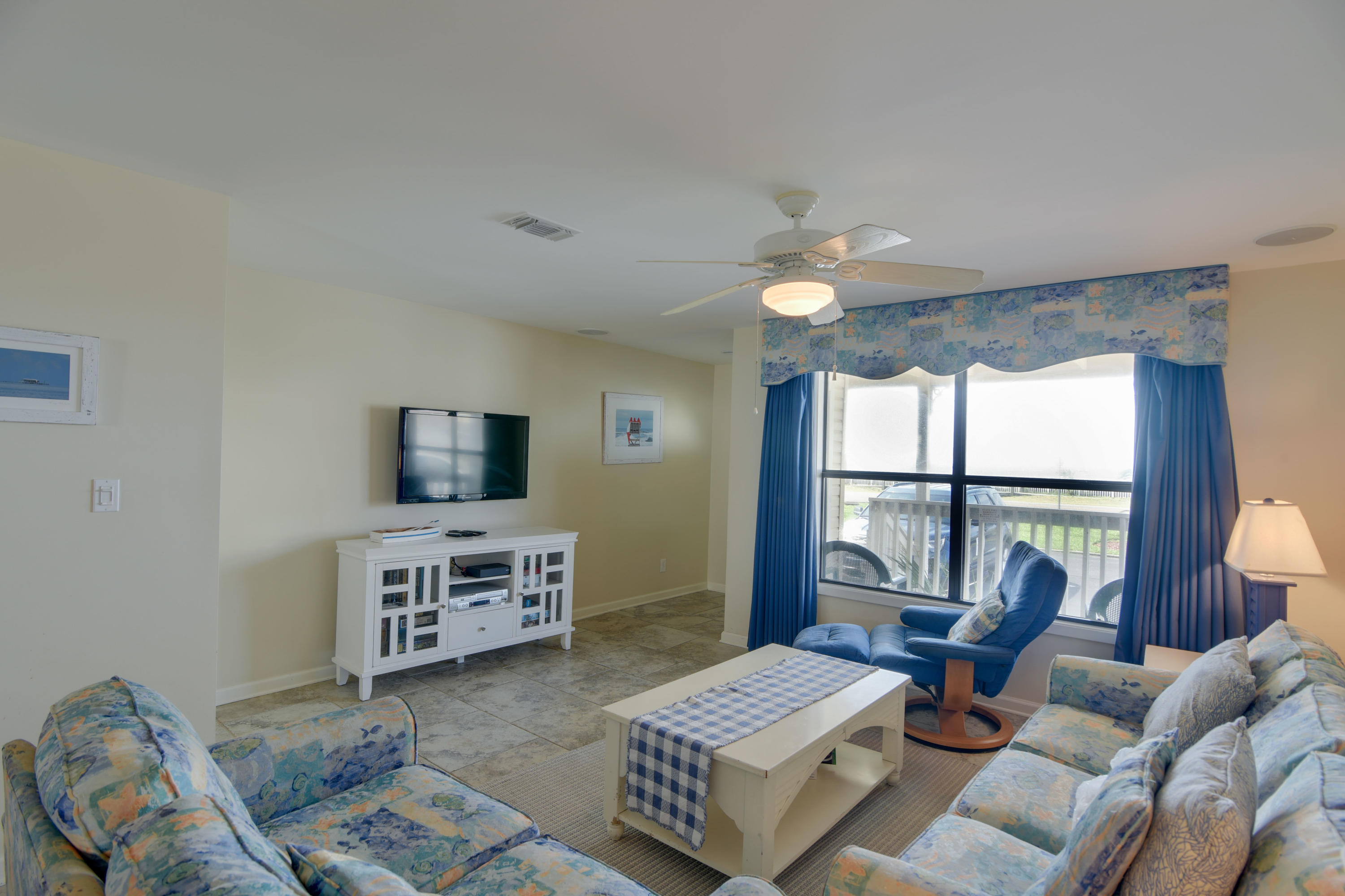 SAND PEBBLES T/H - Residential