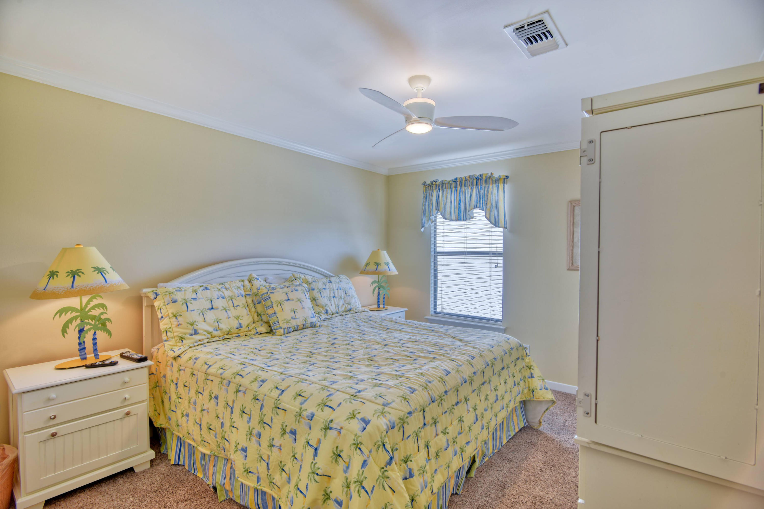 SAND PEBBLES T/H - Residential