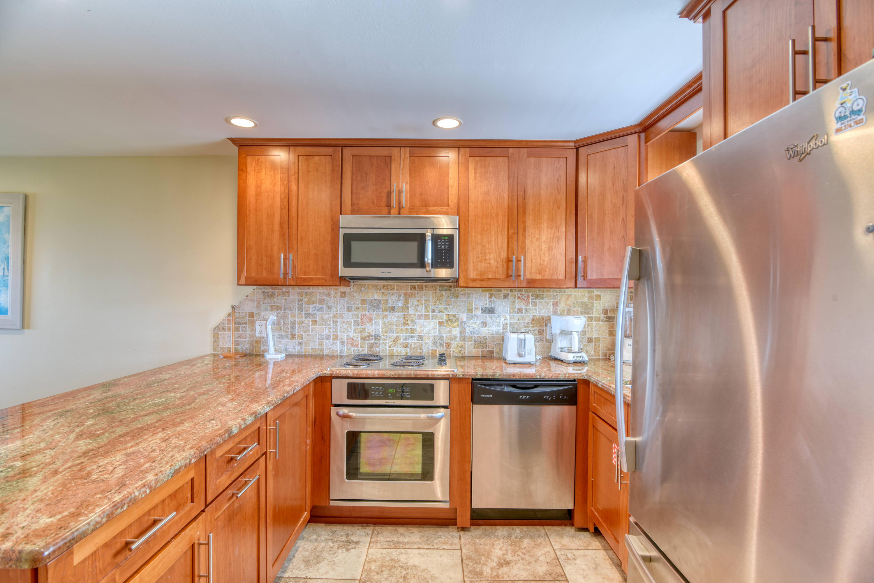 SAND PEBBLES T/H - Residential