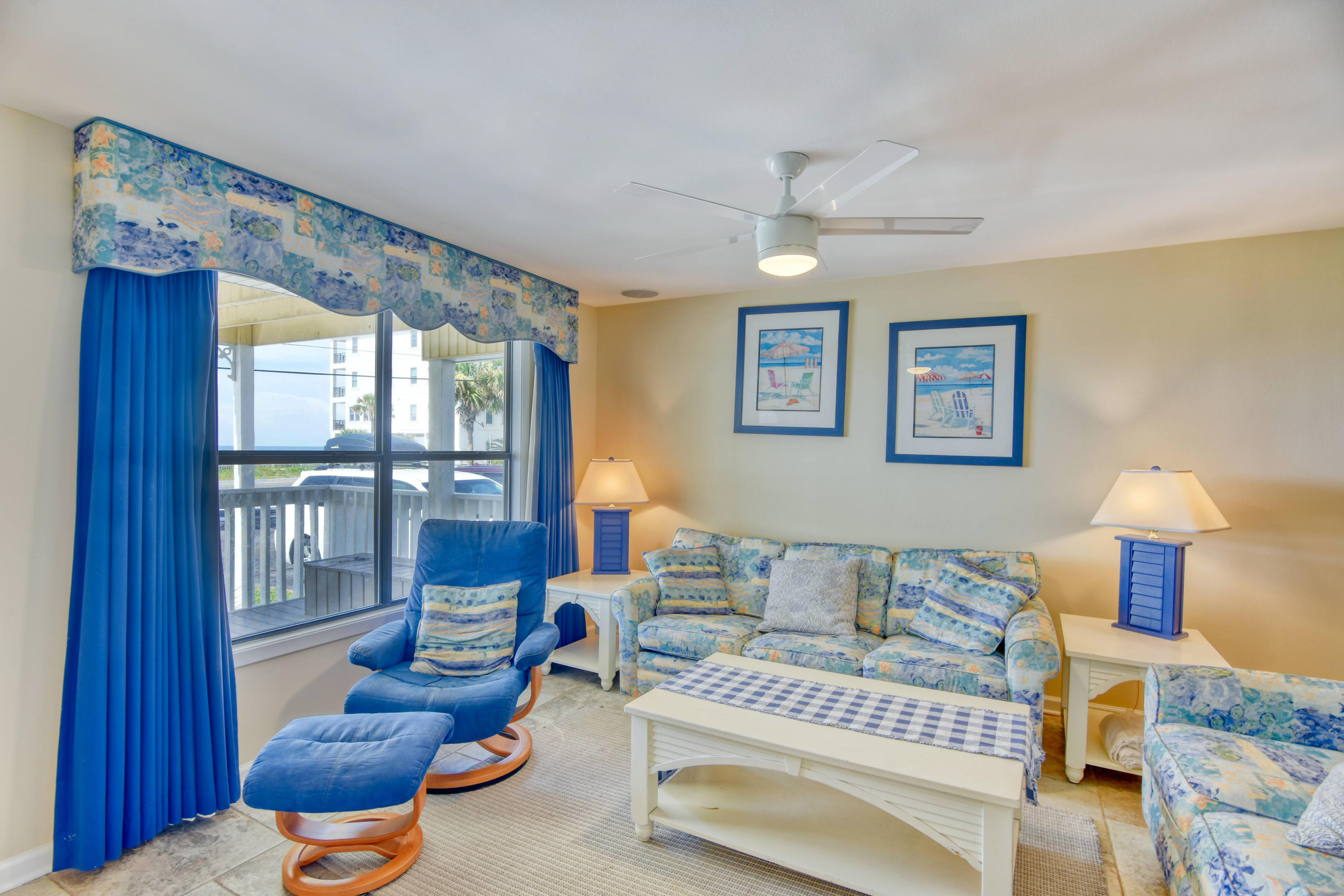 SAND PEBBLES T/H - Residential