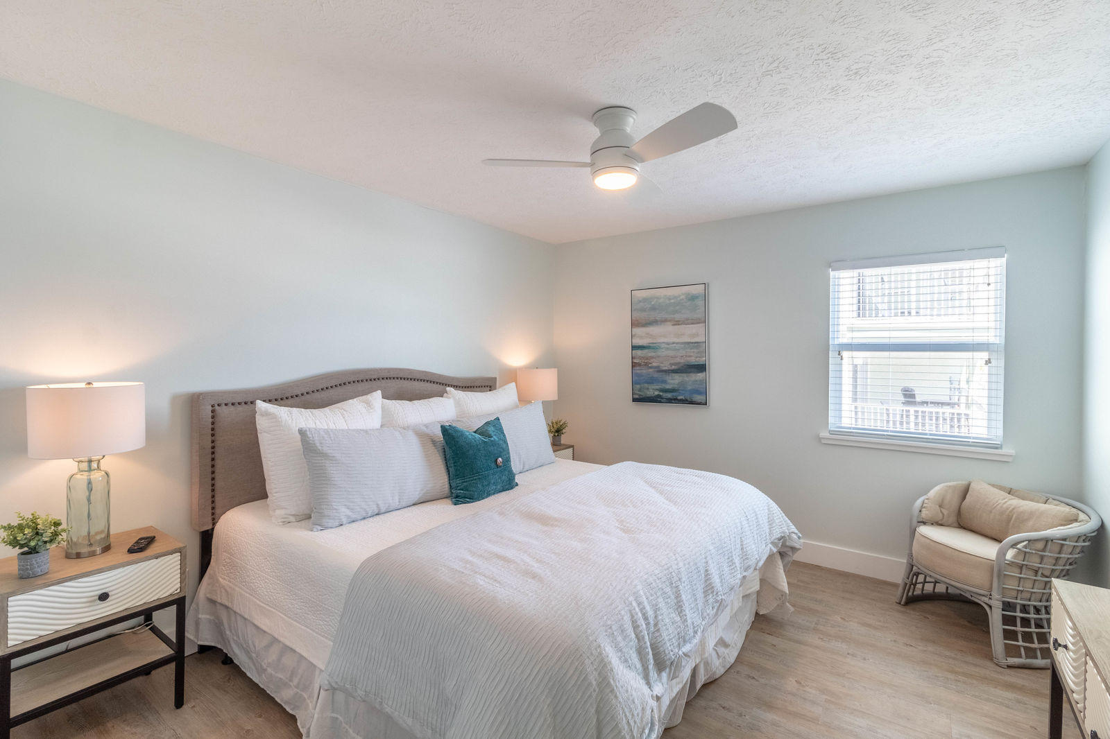 EASTERN SHORES CONDO PH 2 - Residential