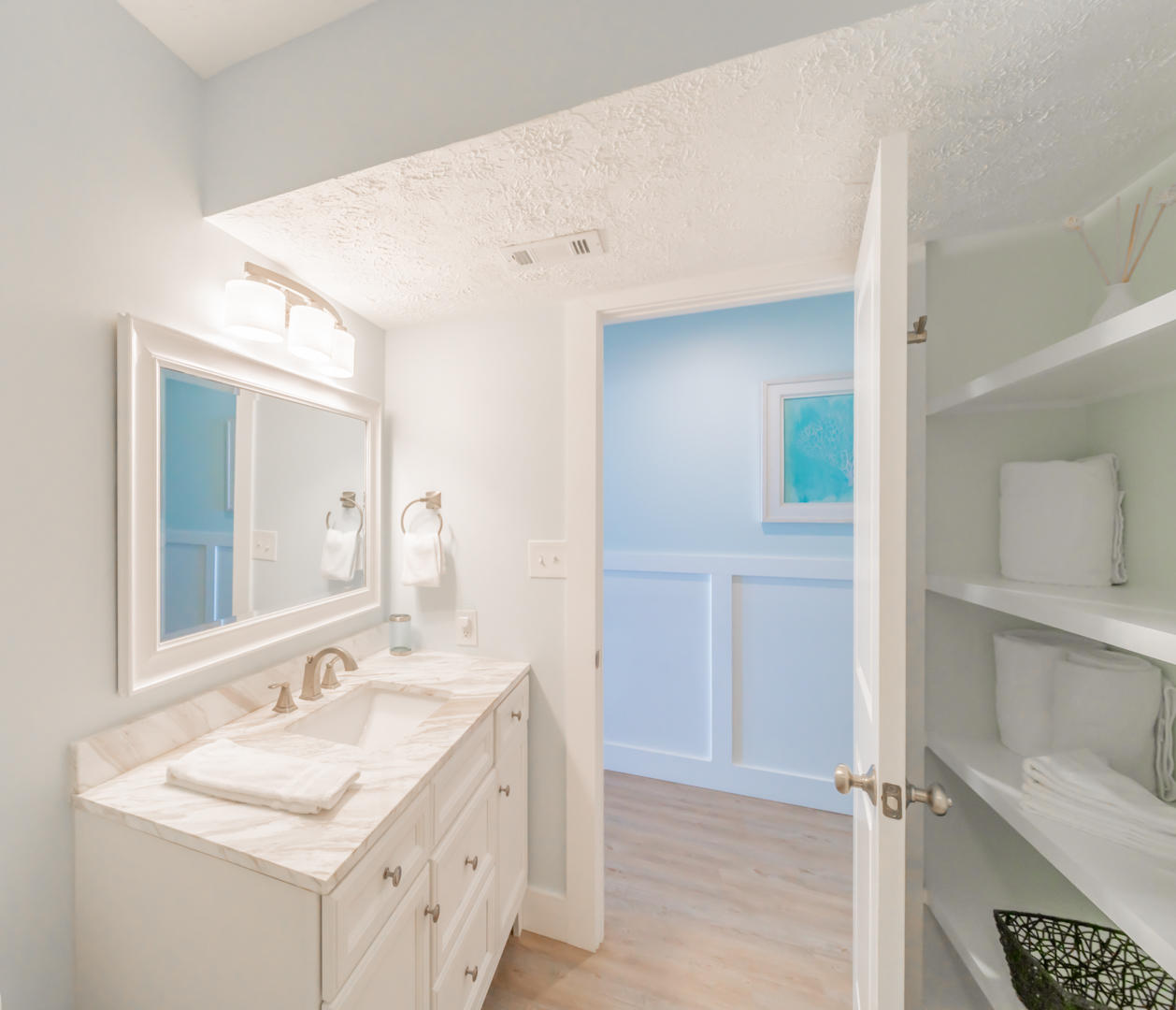 EASTERN SHORES CONDO PH 2 - Residential