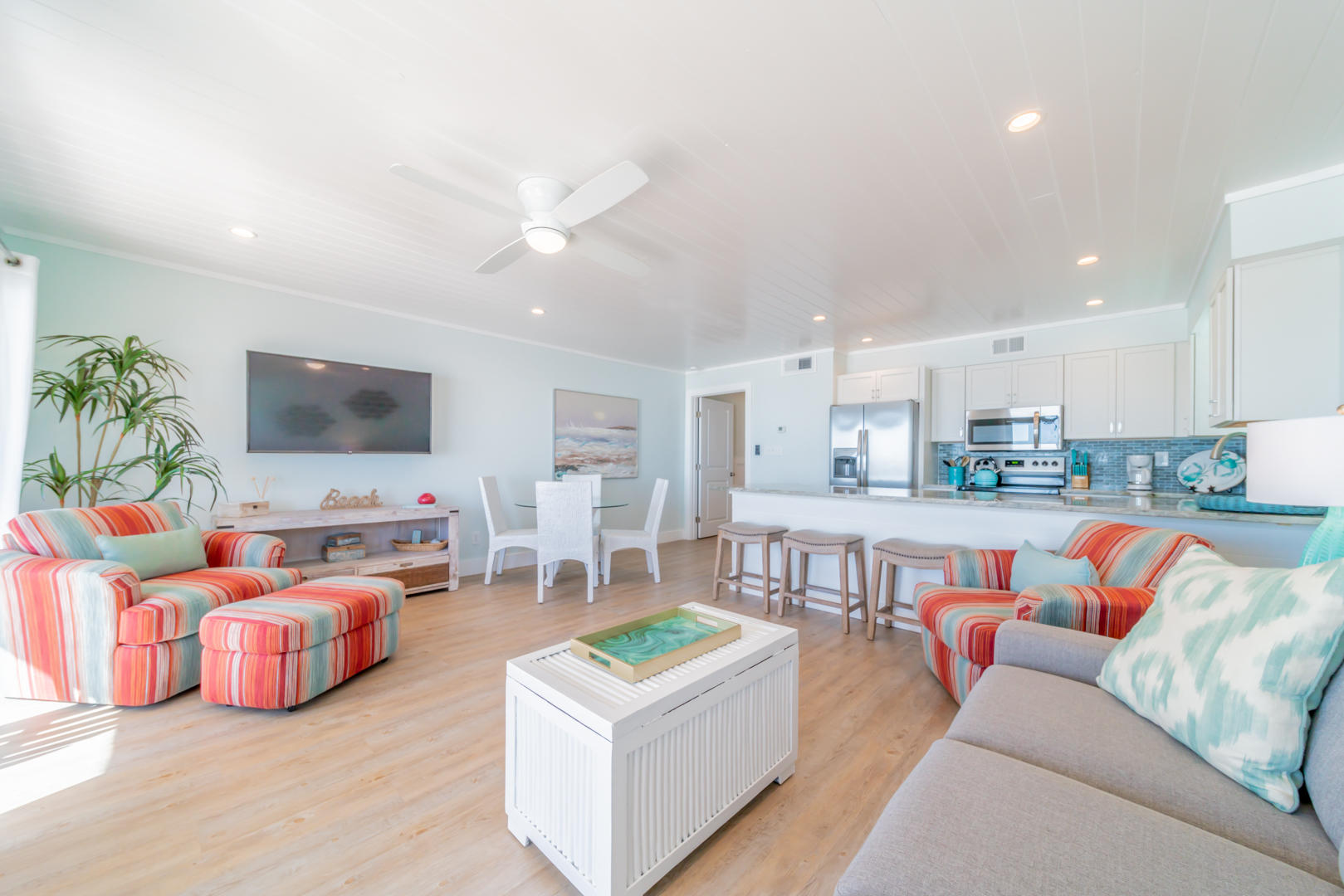 EASTERN SHORES CONDO PH 2 - Residential