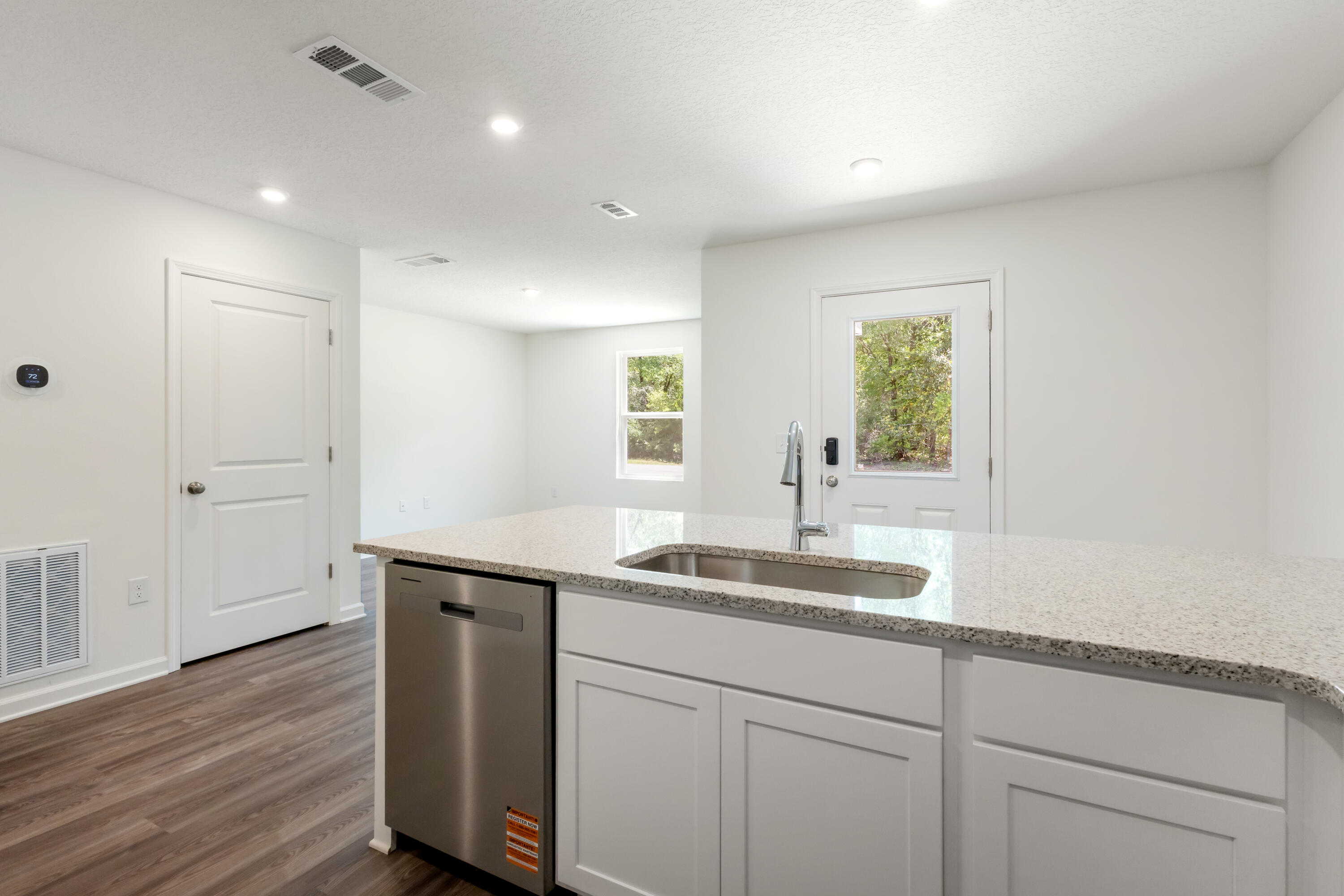 Mossy Head - Residential