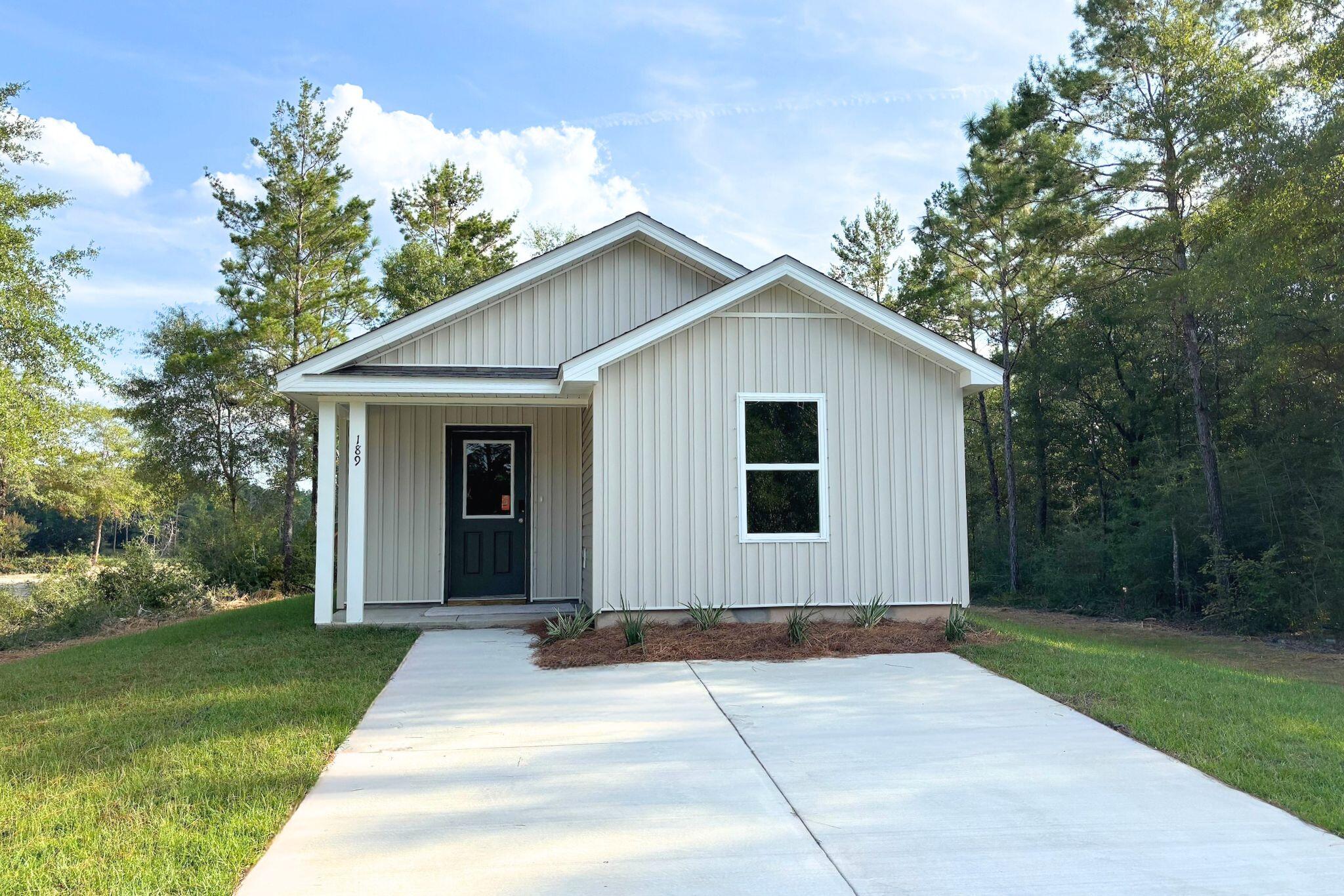 Mossy Head - Residential