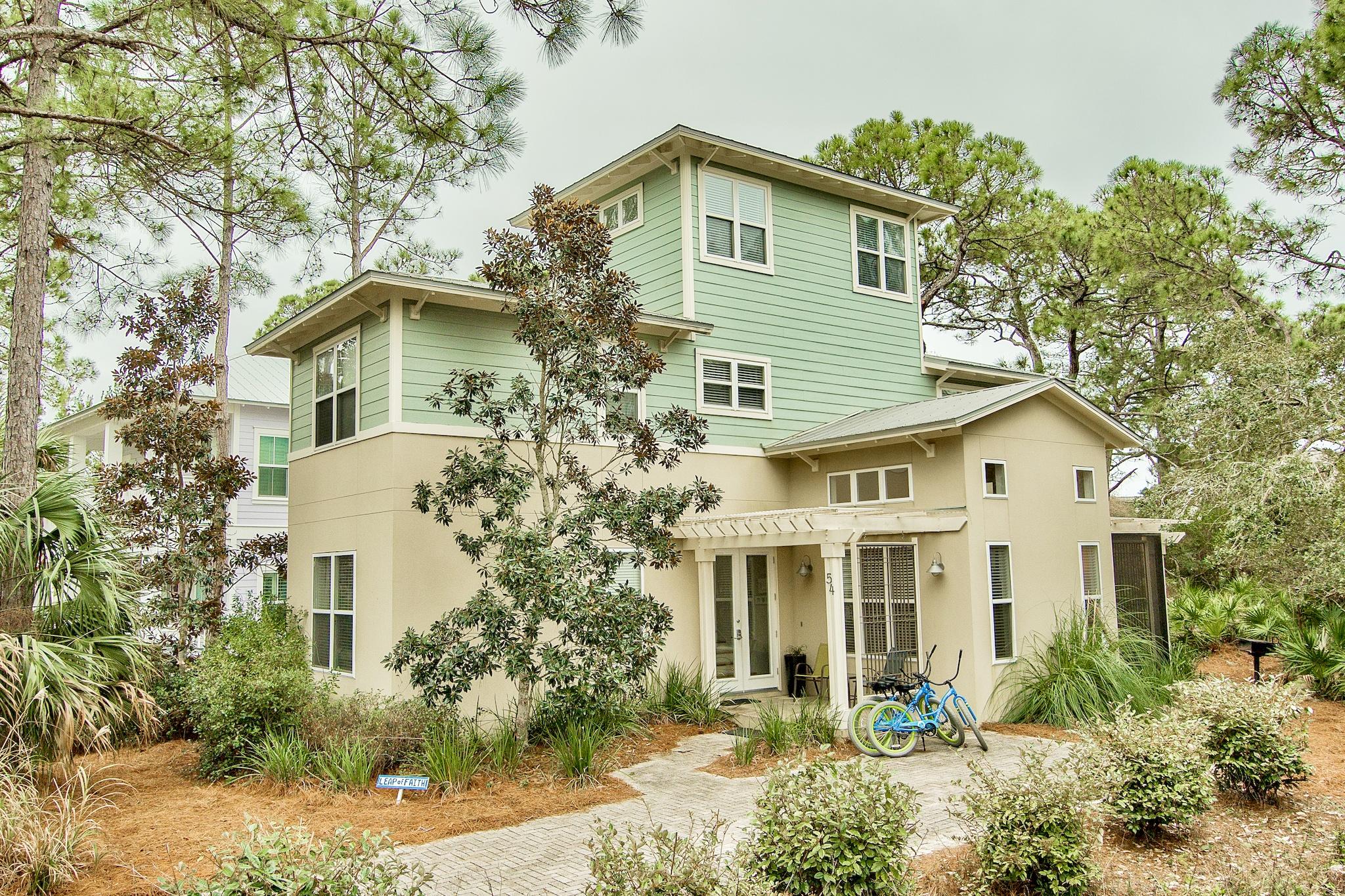 CASSINE VILLAGE - Residential