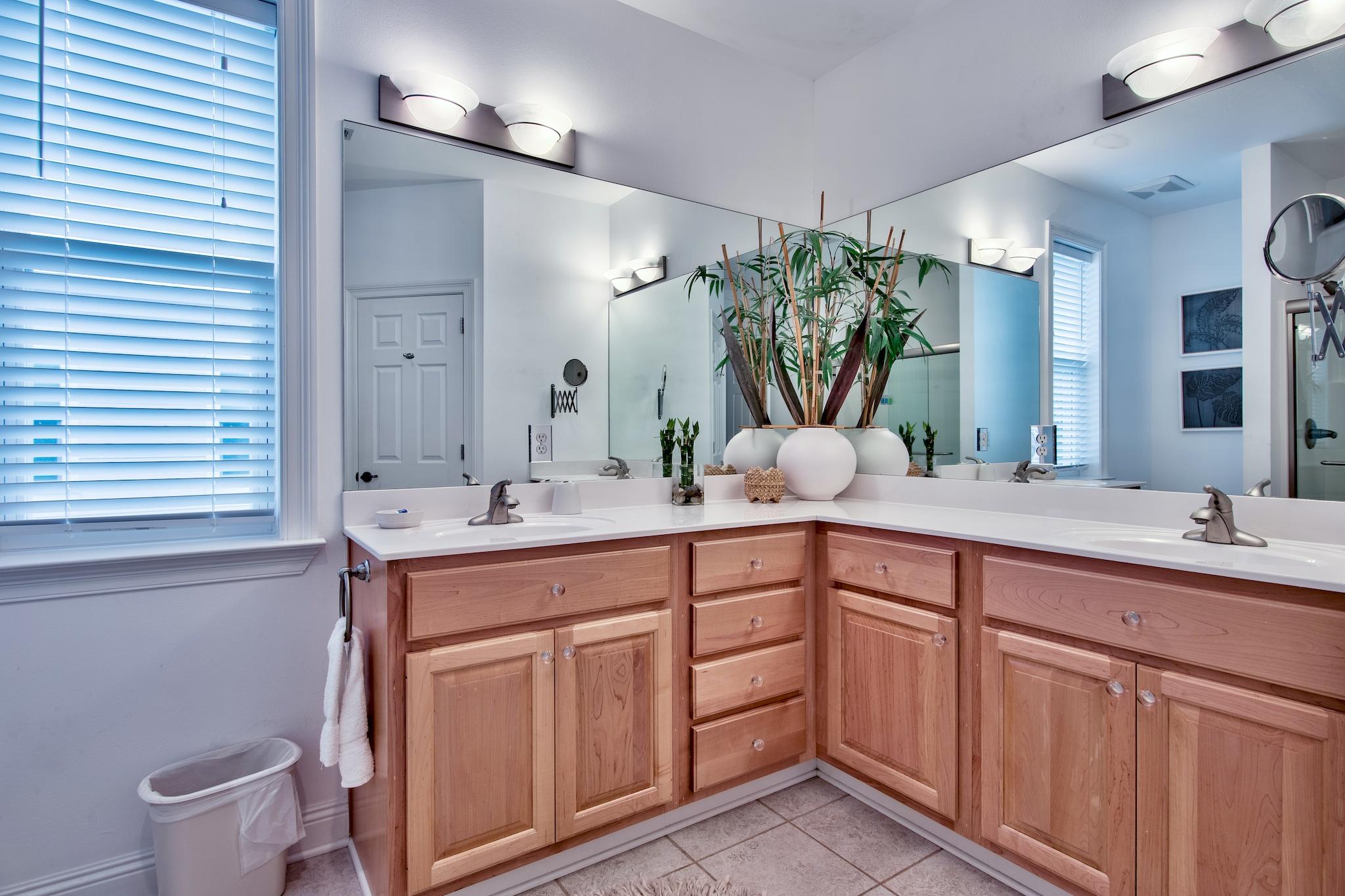 CASSINE VILLAGE - Residential