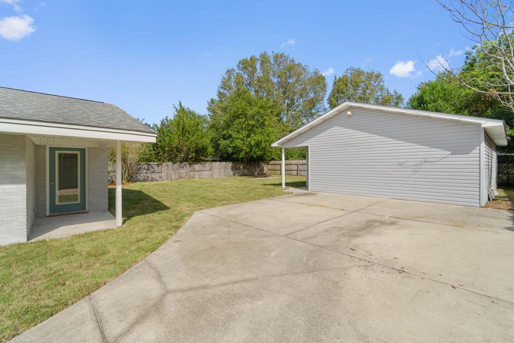 1ST ADD VESTA HTS LOT 29 BLK 6 - Residential