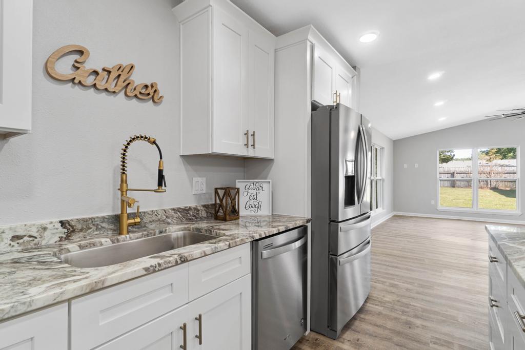 1ST ADD VESTA HTS LOT 29 BLK 6 - Residential