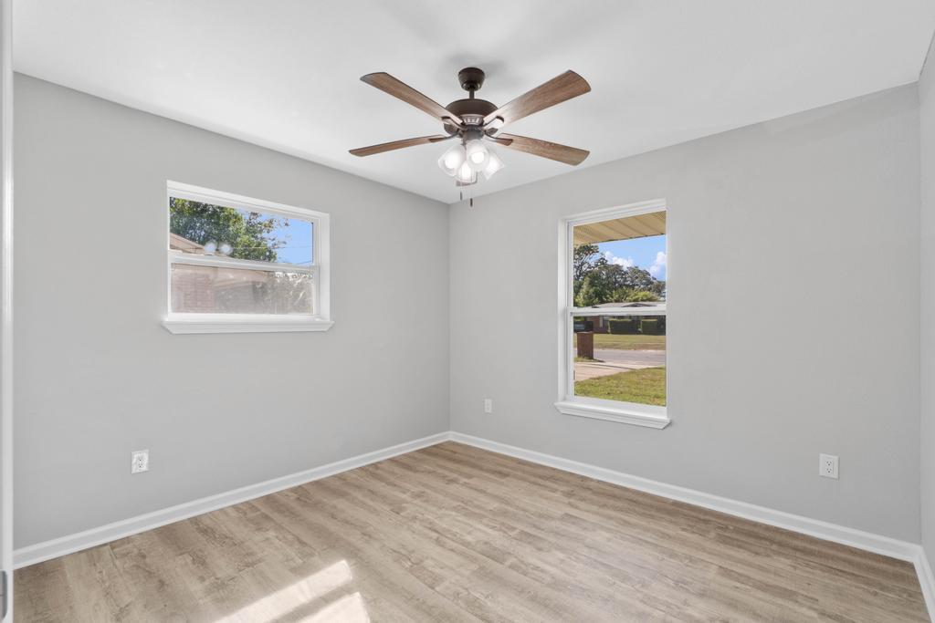 1ST ADD VESTA HTS LOT 29 BLK 6 - Residential