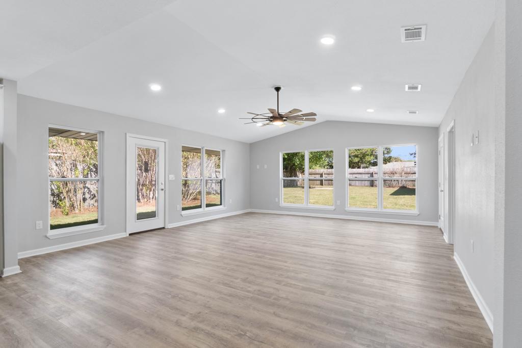 1ST ADD VESTA HTS LOT 29 BLK 6 - Residential