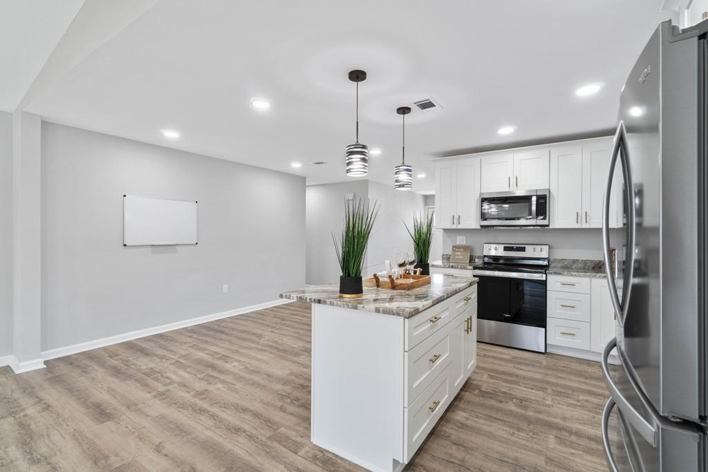 1ST ADD VESTA HTS LOT 29 BLK 6 - Residential
