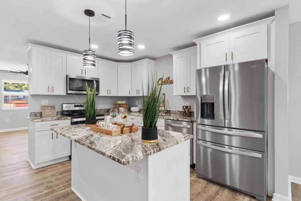 1ST ADD VESTA HTS LOT 29 BLK 6 - Residential