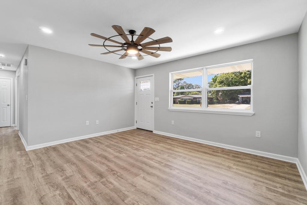 1ST ADD VESTA HTS LOT 29 BLK 6 - Residential