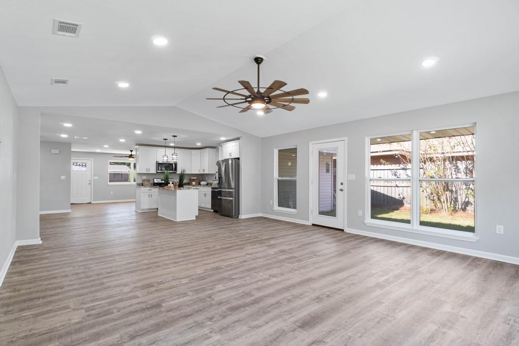 1ST ADD VESTA HTS LOT 29 BLK 6 - Residential