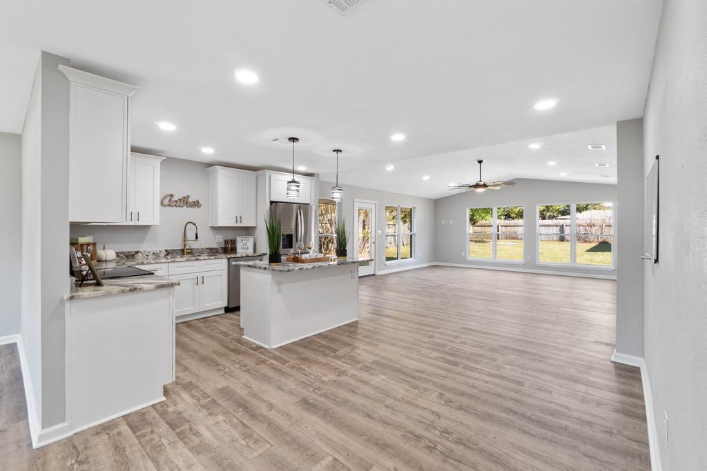 1ST ADD VESTA HTS LOT 29 BLK 6 - Residential