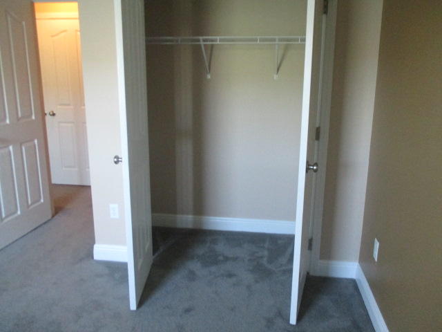 RESERVE POINTE - Residential Lease