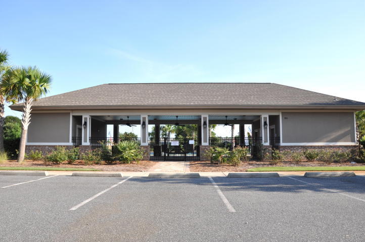 RESERVE POINTE - Residential Lease