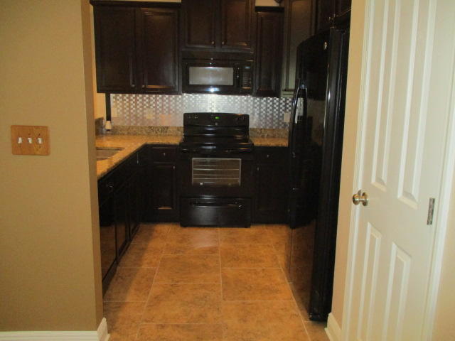 RESERVE POINTE - Residential Lease