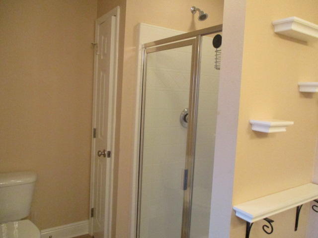 RESERVE POINTE - Residential Lease