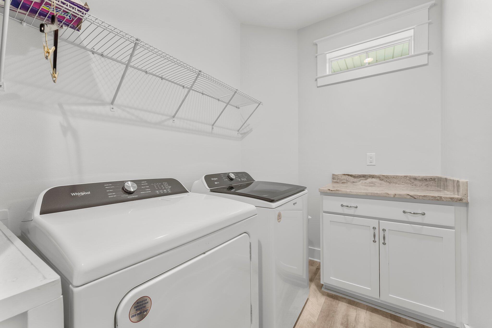ALAQUA ESTATES - Residential Lease