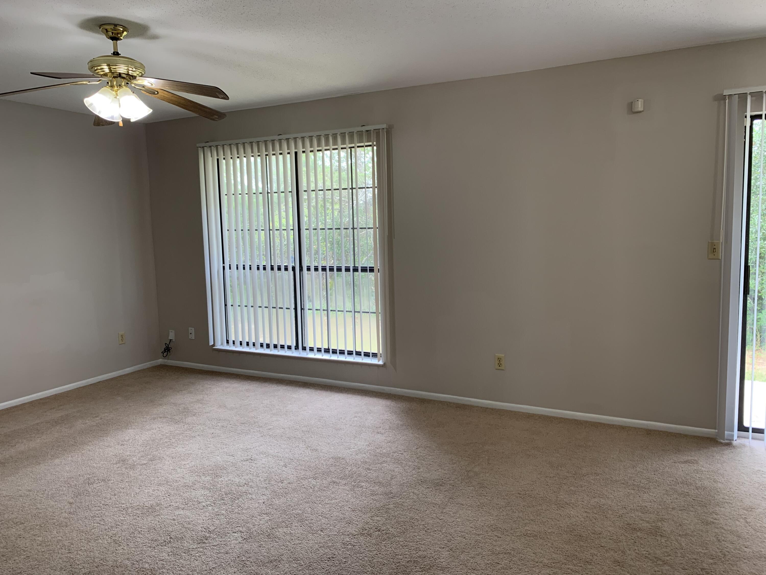 WYNNEHAVEN BEACH ESTATES - Residential Lease