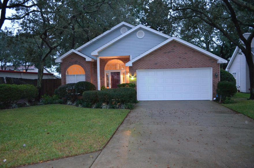 This beautiful, renovated home is centrally located and a must see! The home offers wood floors, recessed lighting, textured ceilings, and custom window treatments throughout. The beautiful kitchen has a large island, pantry, granite countertops, and stainless steel appliances. The Florida room is heated/cooled. The home has a spacious master bedroom with walk in closet. The bathrooms have granite countertops, and custom beveled mirrors. An indoor laundry room. A cozy fireplace with mantle. Other features: New storm rated garage door, new hot water heater, planking in pull down attic, cabinets in laundry room, new light fixtures, faucet fixtures, door knobs, ceiling grates, cabinet pulls, switch plates, and new timer and all sprinkler heads replaced. This is a great home!!