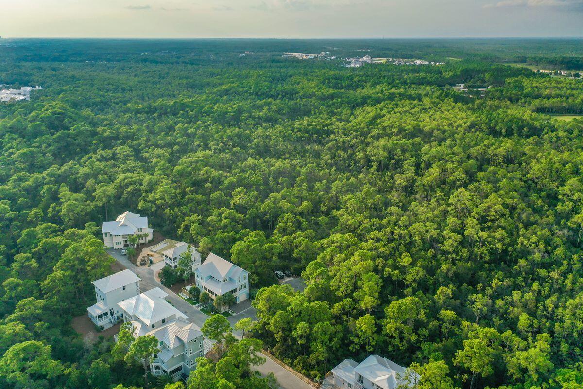 TREETOP VILLAGE - Land