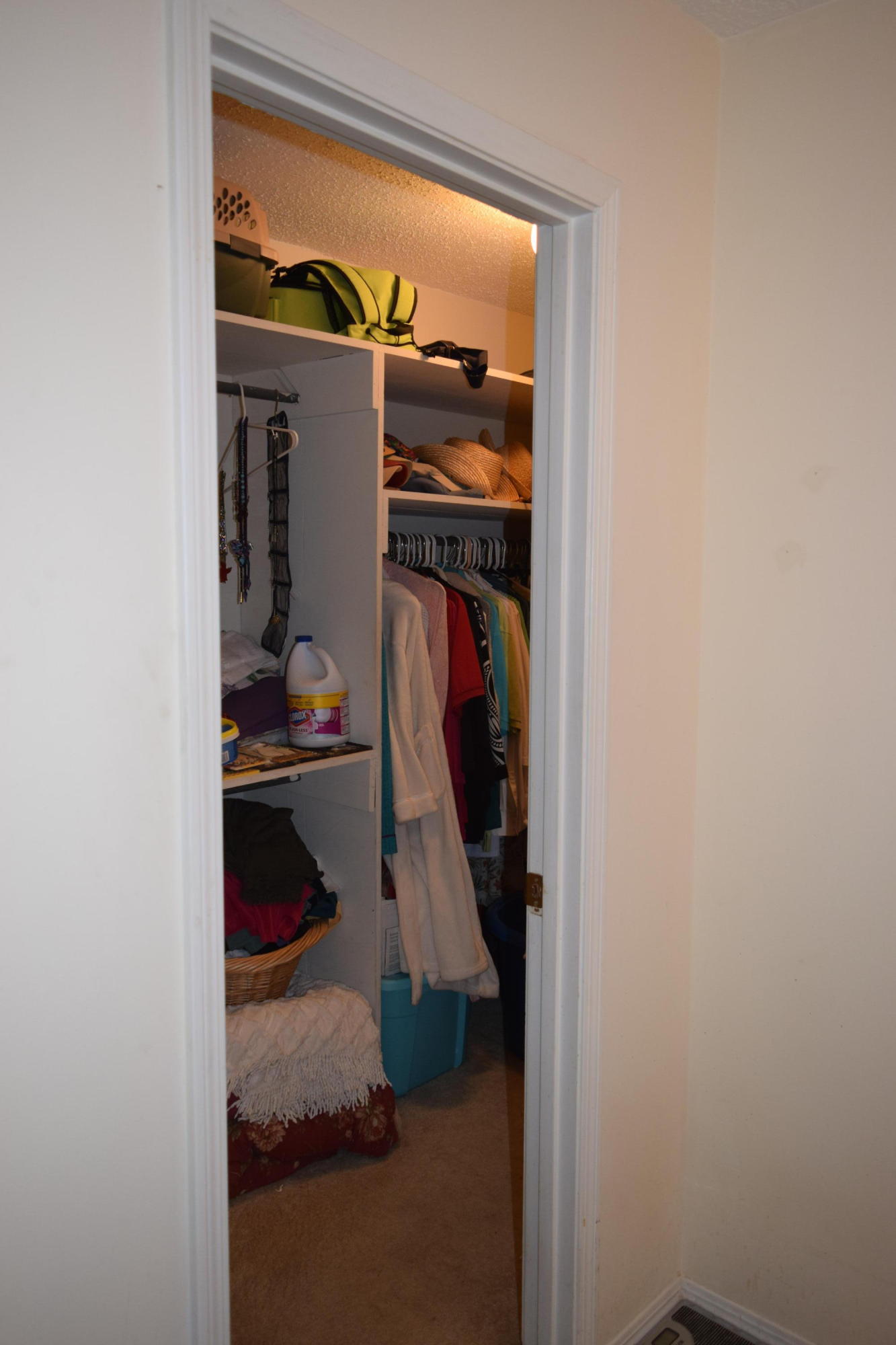 EDGEWATER VILLAGE - Residential