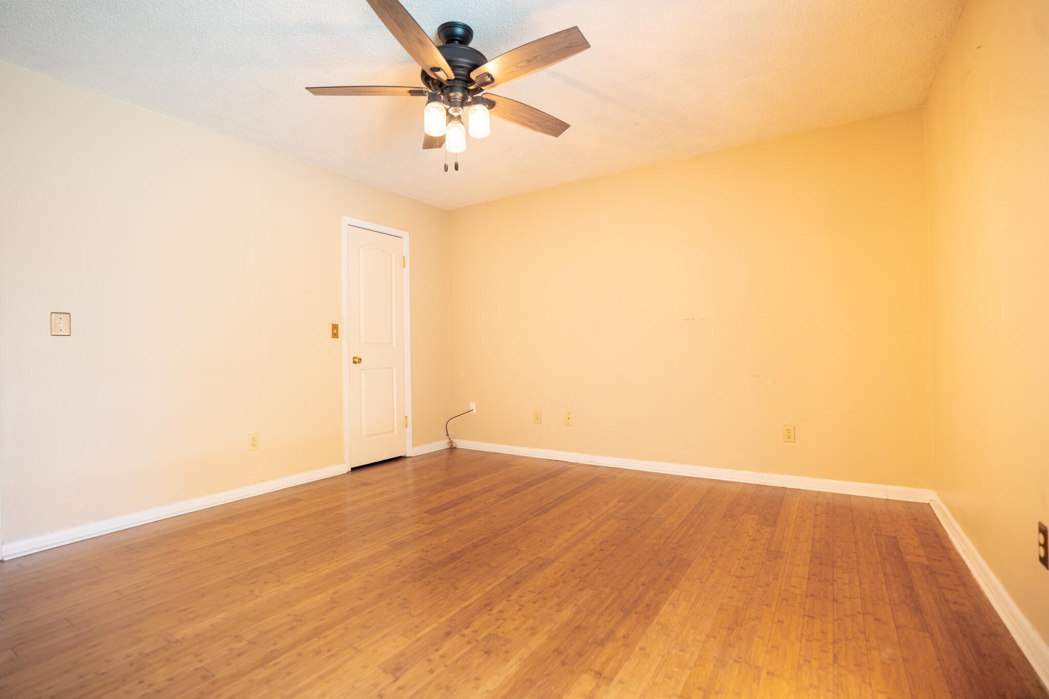 PORT DIXIE - Residential Lease