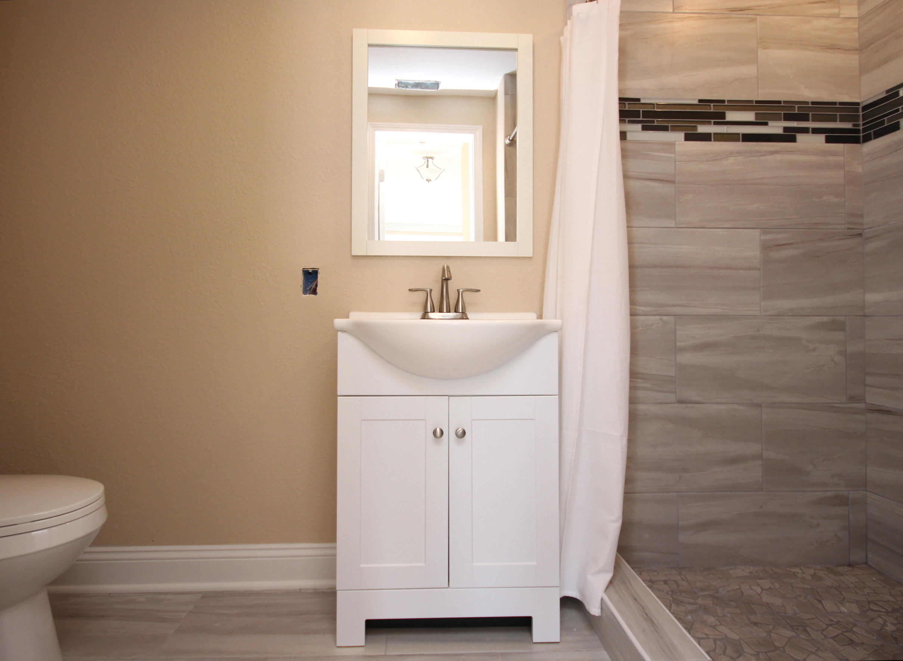 Garnier's Beach 3rd - Residential