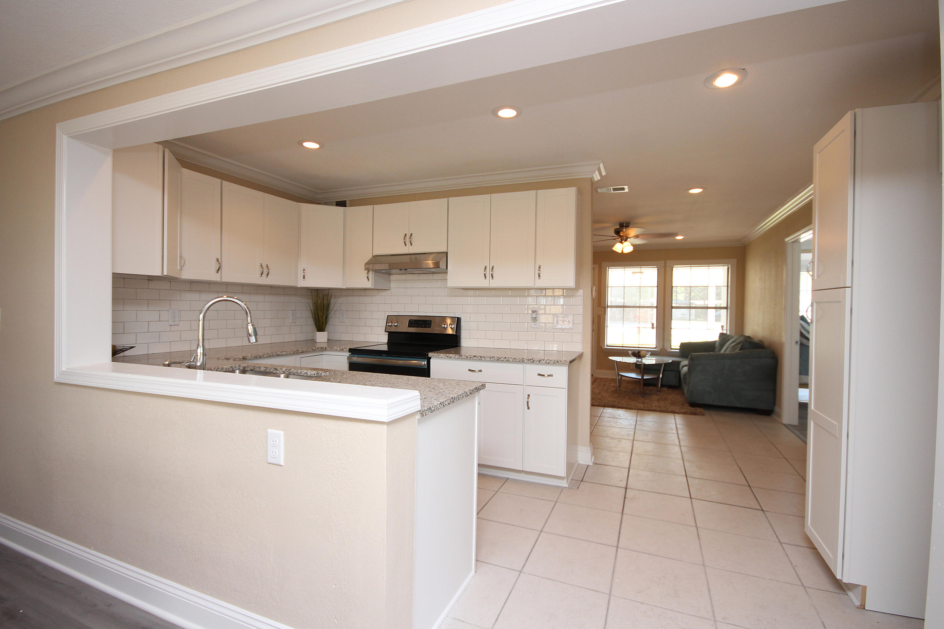 Garnier's Beach 3rd - Residential