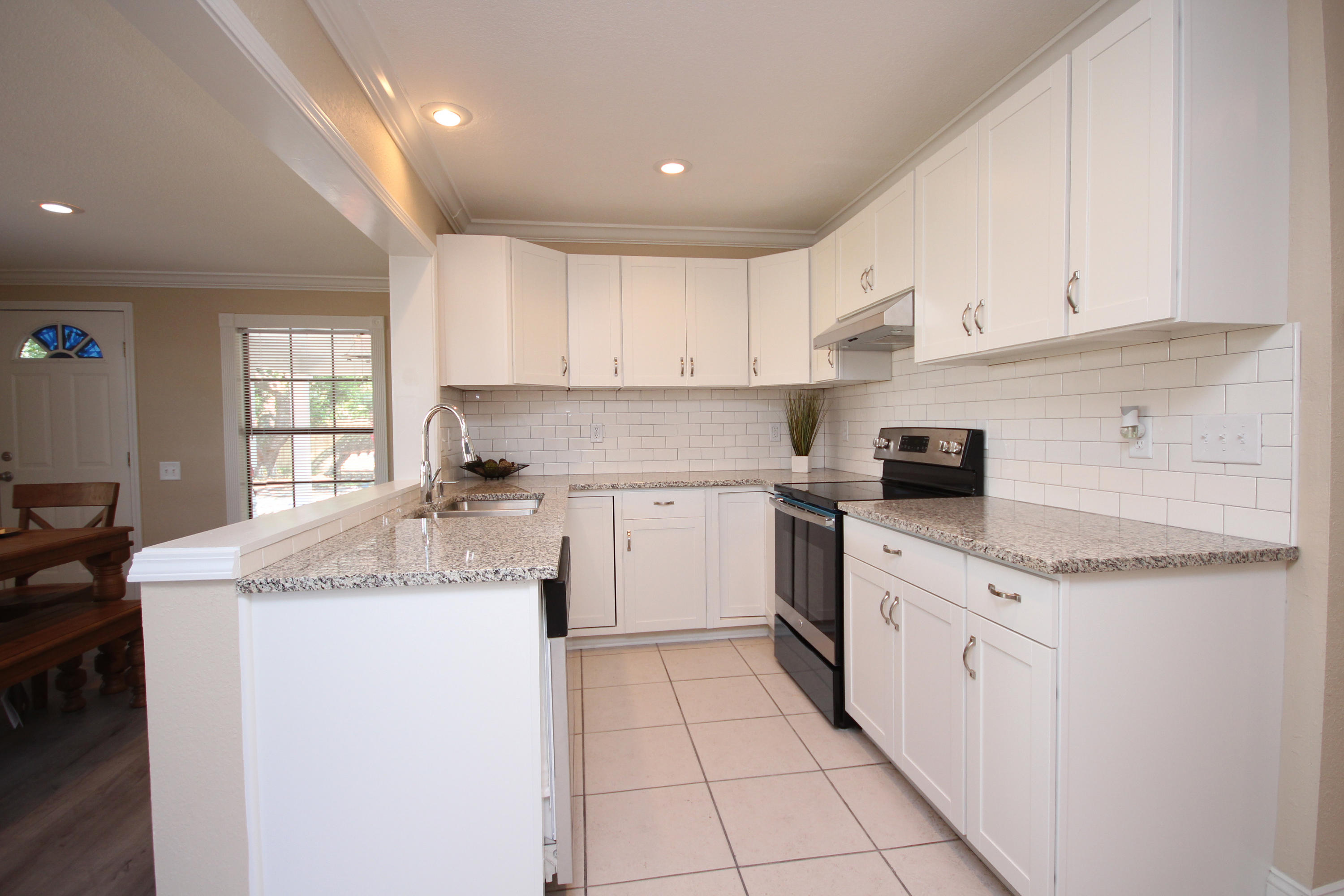 Garnier's Beach 3rd - Residential