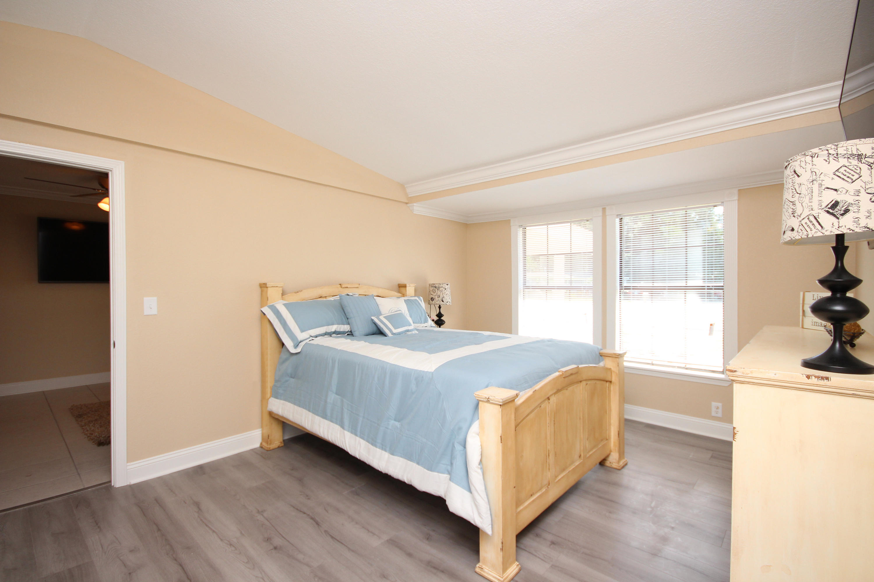 Garnier's Beach 3rd - Residential