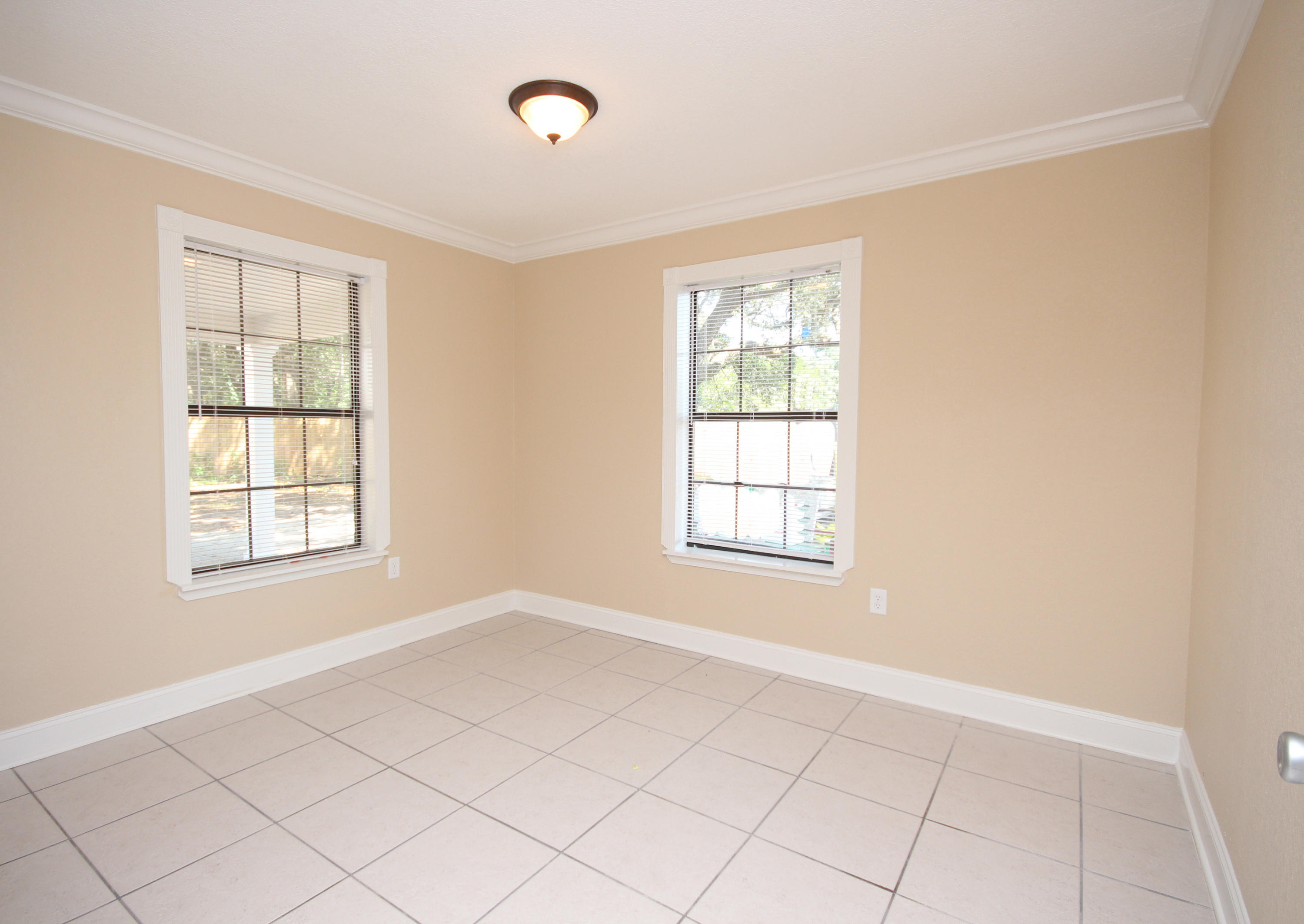 Garnier's Beach 3rd - Residential