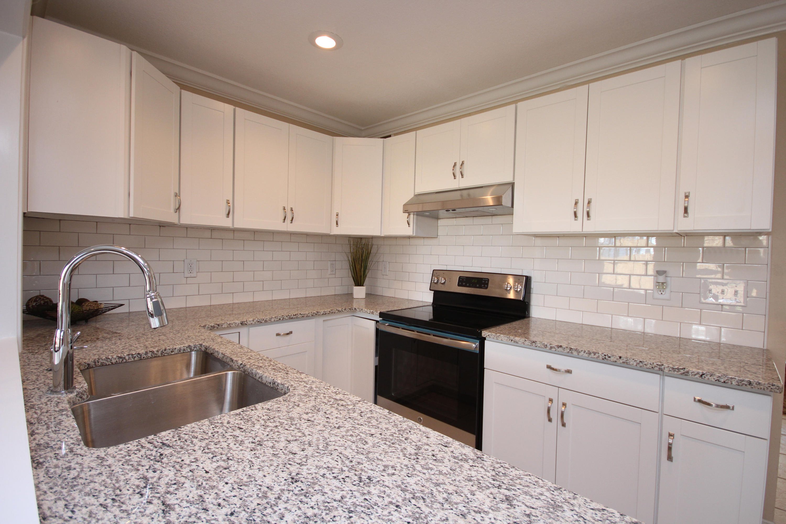 Garnier's Beach 3rd - Residential