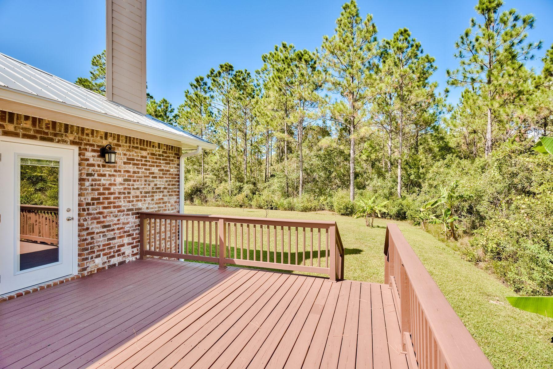 SECLUSION BAY - Residential