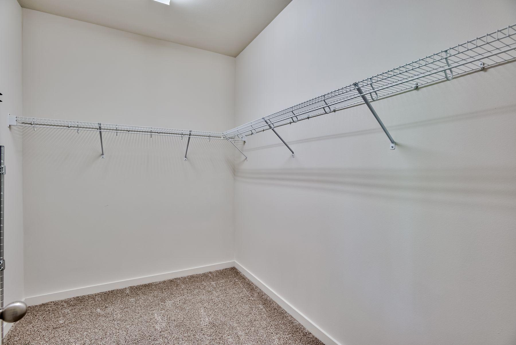 SECLUSION BAY - Residential