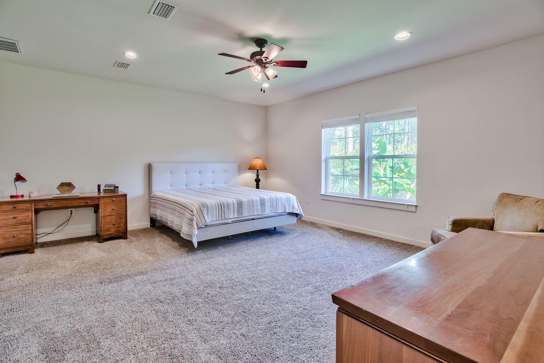 SECLUSION BAY - Residential