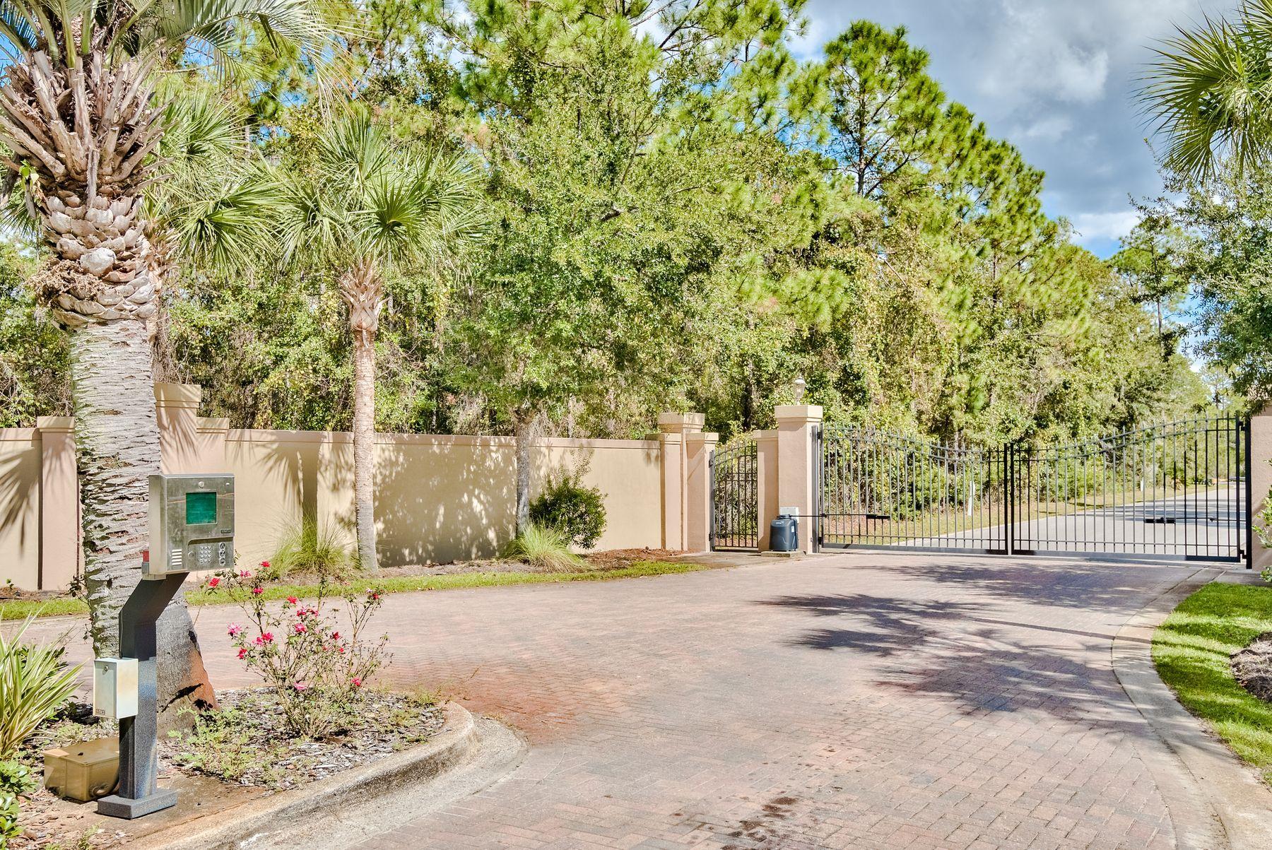 SECLUSION BAY - Residential