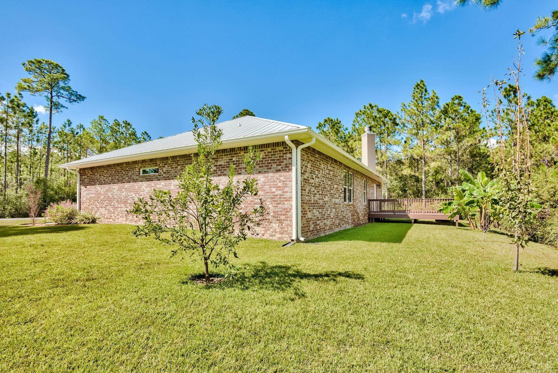 SECLUSION BAY - Residential