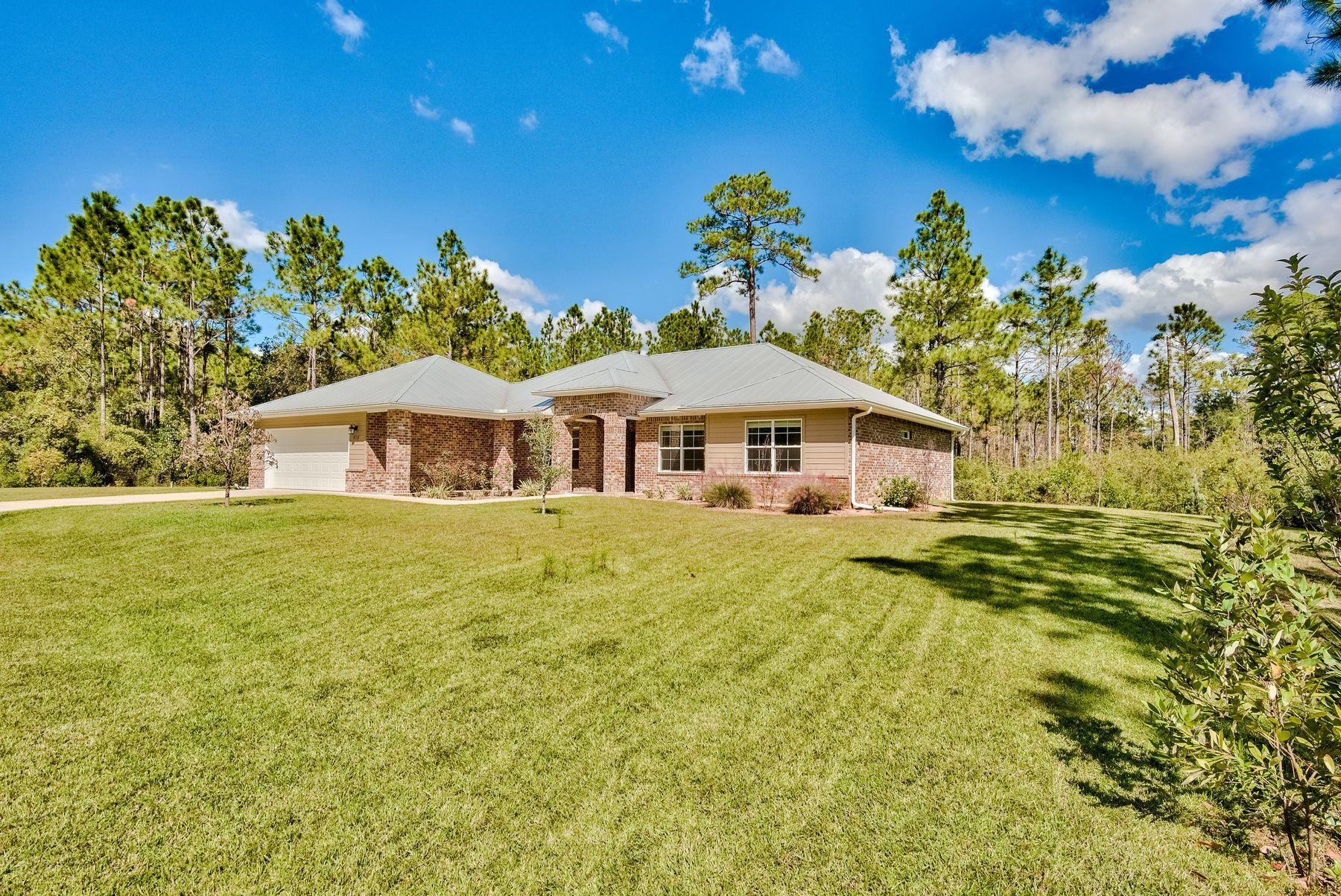 SECLUSION BAY - Residential