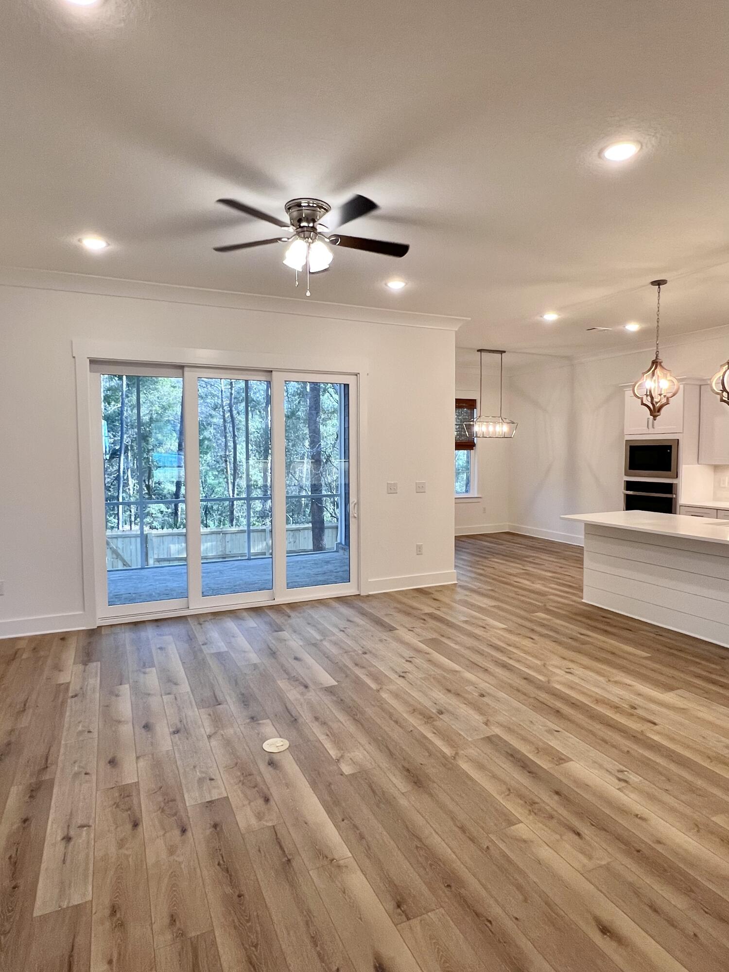 DEER MOSS CREEK - Residential