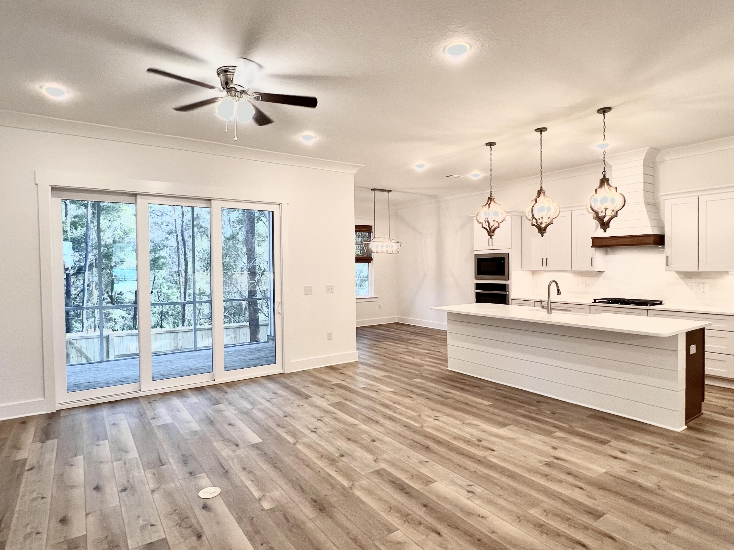 DEER MOSS CREEK - Residential